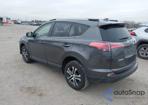 2017 Toyota Rav4 Le z USA, uszkodzony, nr VIN JTMBFREV4HJ138422